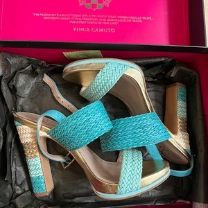 Vince Camto  Fine Woven Soft Calf Feather Blue Combo VC-Adrien Women's SZ 7